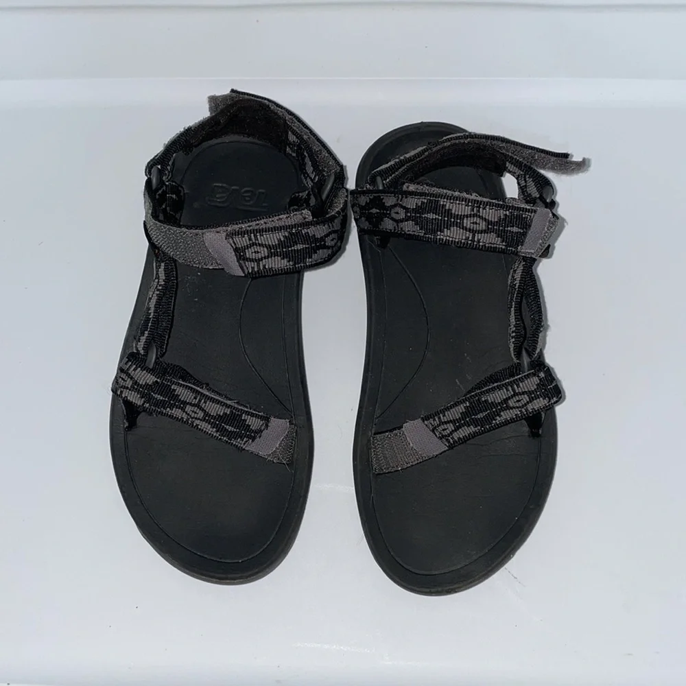 Teva Hurricane Big Kids Size 2 Lightweight Outdoor Sandals - Picture 2 of 6